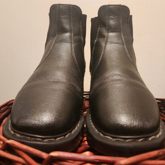 Solovair Chelsea Boots - Picture 1 of 6